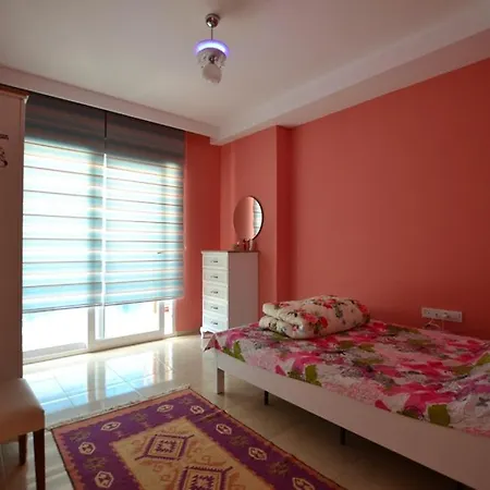 Armoni Deluxe Apartment *